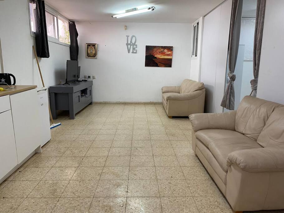 Sima Place Lejlighed Petach Tikva Eksteriør billede